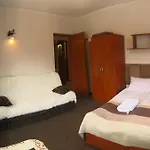 Pod Gorami Дом отдыха *